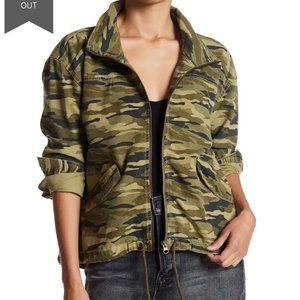 Camo zip up jacket